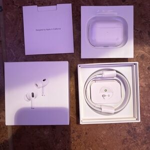 Apple AirPods Pro 2nd gen with Charging Case - White